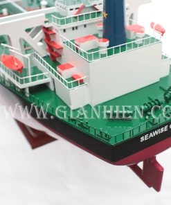 mo-hinh-thuyen-go-luu-niem-seawise-giant-6