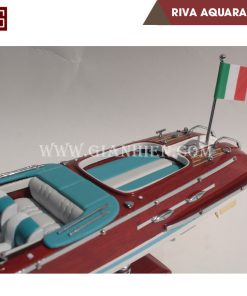 1 Riva Aquarama