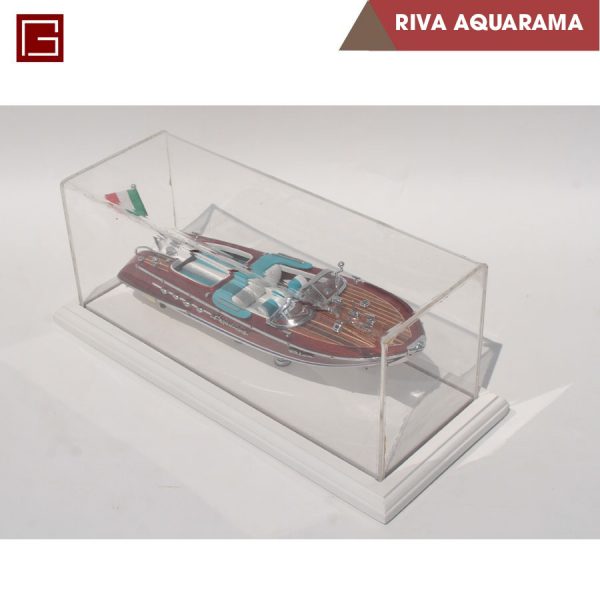 10 Riva Aquarama