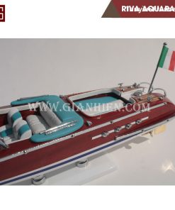 5 Riva Aquarama
