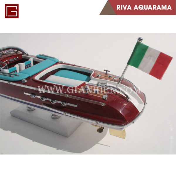 6 Riva Aquarama