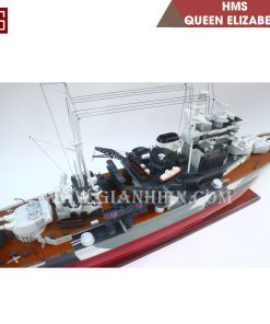 8 Hms Queen Elizabeth
