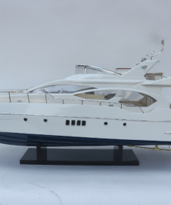 AZIMUT 70 MOTOR YACHT