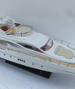 AZIMUT 70 MOTOR YACHT