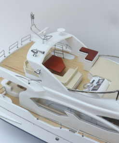 AZIMUT 70 MOTOR YACHT