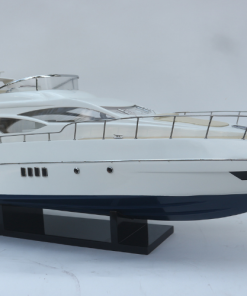 AZIMUT 70 MOTOR YACHT