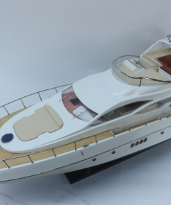 AZIMUT 70 MOTOR YACHT