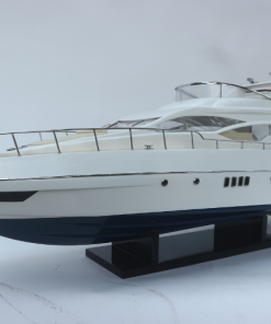 AZIMUT 70 MOTOR YACHT