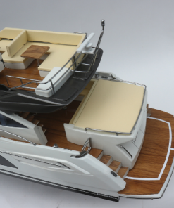 SUNSEEKER 74
