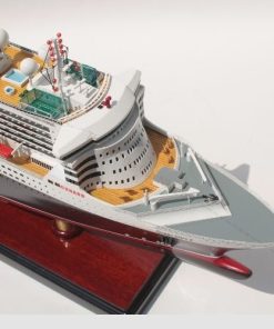 Queen Mary 2 Mo Hinh Tau Vien Duong Anh Quoc 4