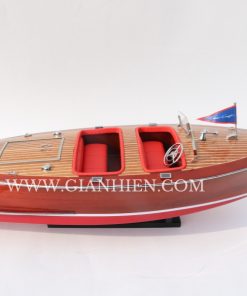 Chris Craft Deluxe Runabout 1942