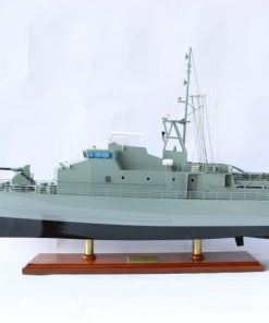Hmas Dubbo 214