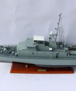 Hmas Gladstone 216