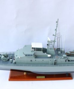 Hmas Launceston 207