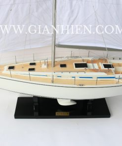NAUTOR SWAN 48