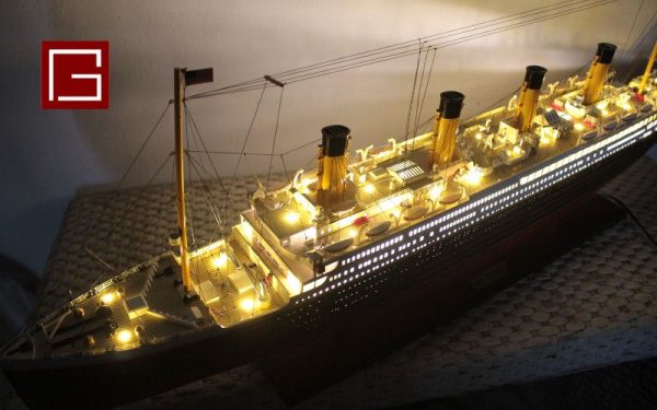 Rms Titanic Special Edition With Lights (4)