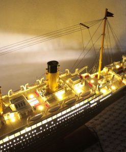 Rms Titanic Special Edition With Lights (6)