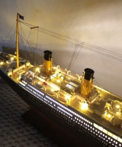 Rms Titanic Special Edition With Lights (7)