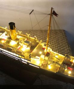 Rms Titanic Special Edition With Lights (8)