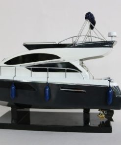 Rodman Muse 44