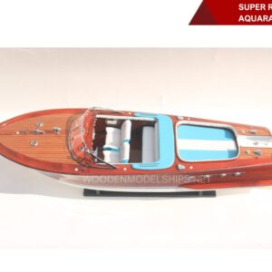 SUPER RIVA AQUARAMA-03