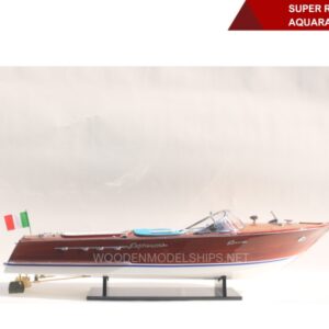 SUPER RIVA AQUARAMA-11