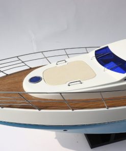 Azimut 64 Flybridge Blue Hull (5)