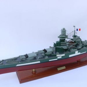 French Battleship Richelieu (3)