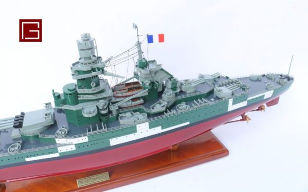 French Battleship Richelieu (6)