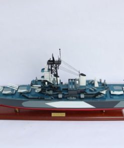 Uss Wisconsin Bb64 (camouflage)