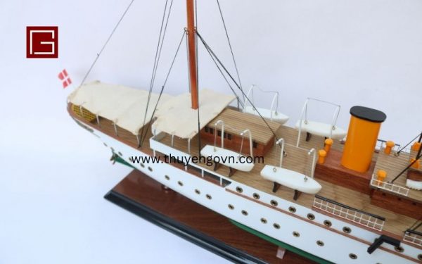 The Royal Yacht Dannebrog (3)