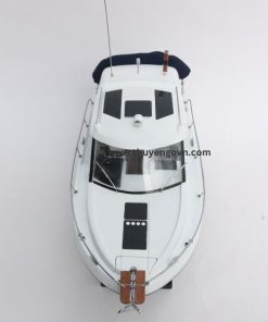 Beneteau Antares 9 (2)