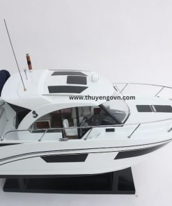 Beneteau Antares 9