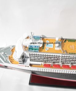 Queen Mary 2 Museum Quality (5)