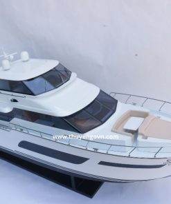 Horizon V72 Motoryacht (8)
