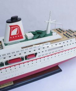 Ms Deutschland (5)