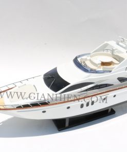 Azimut 80 Carat