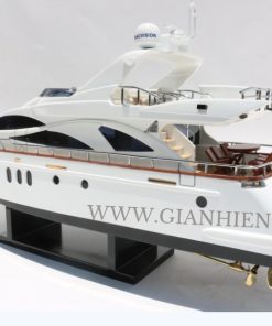 Azimut 80 Carat