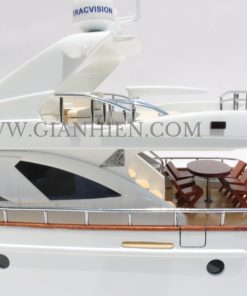 Azimut 80 Carat