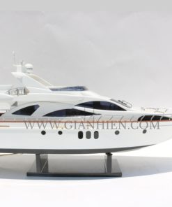 Azimut 80 Carat