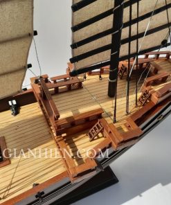 Chinese Junk Dark Wood