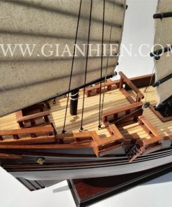 Chinese Junk Dark Wood