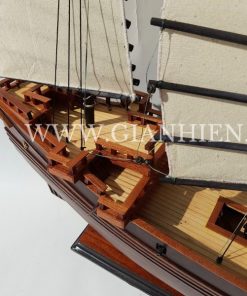 Chinese Junk Dark Wood