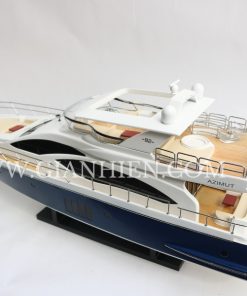 Azimut 82 Motor Yacht