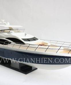 Azimut 82 Motor Yacht