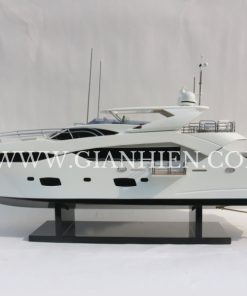 SUNSEEKER115 Sport Yacht