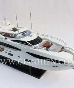 SUNSEEKER115 Sport Yacht