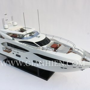 SUNSEEKER115 Sport Yacht