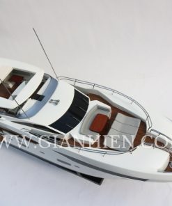 SUNSEEKER115 Sport Yacht