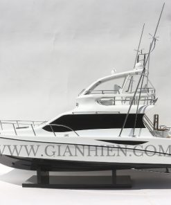 Toyota Ponam 35 Black White Hull